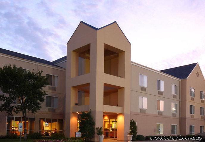 Fairfield Inn & Suites Dallas Medical/Market Center Extérieur photo