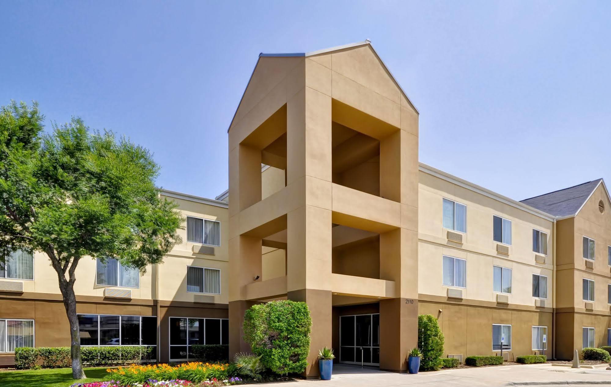 Fairfield Inn & Suites Dallas Medical/Market Center Extérieur photo
